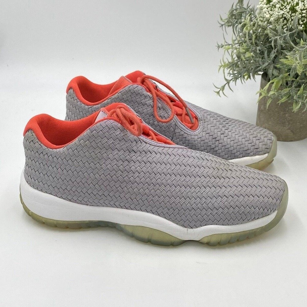 Nike Air Jordan Future Low BG GS Wolf Grey Infrared 23 White Size 6.5Y/ Sz 8 Wom
